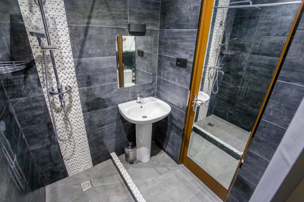 Zgvadaca Kvariati Apartment ภายนอก รูปภาพ